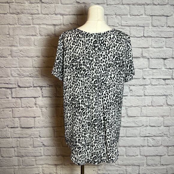 Chelsea & Theodore Snow Leopard Print Blouse — Black & White, Women’s L/G - Picture 3 of 7
